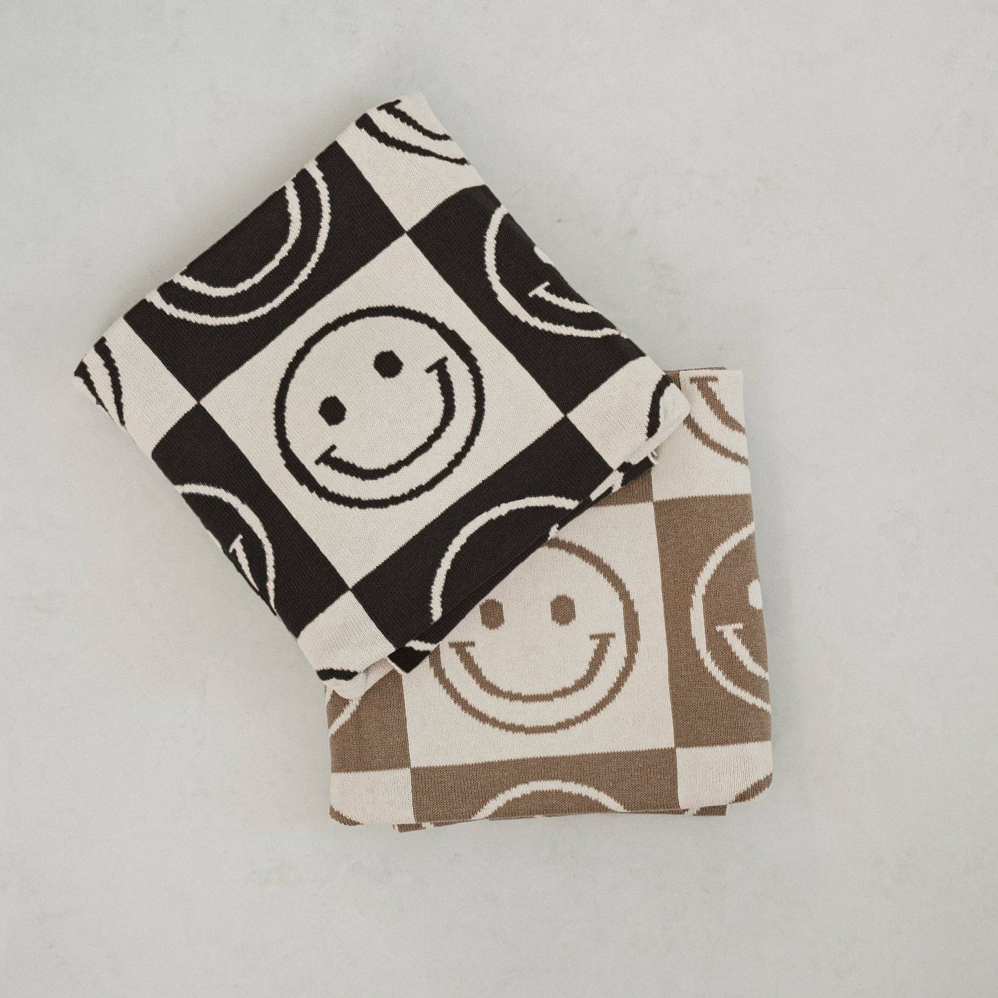 Smiley Knit Blanket: Latte/Coconut Milk