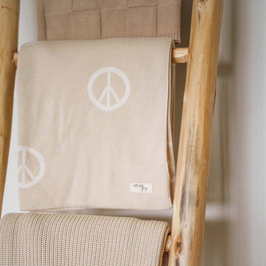 Peace Knit Blanket: Coconut Milk / Oatmeal
