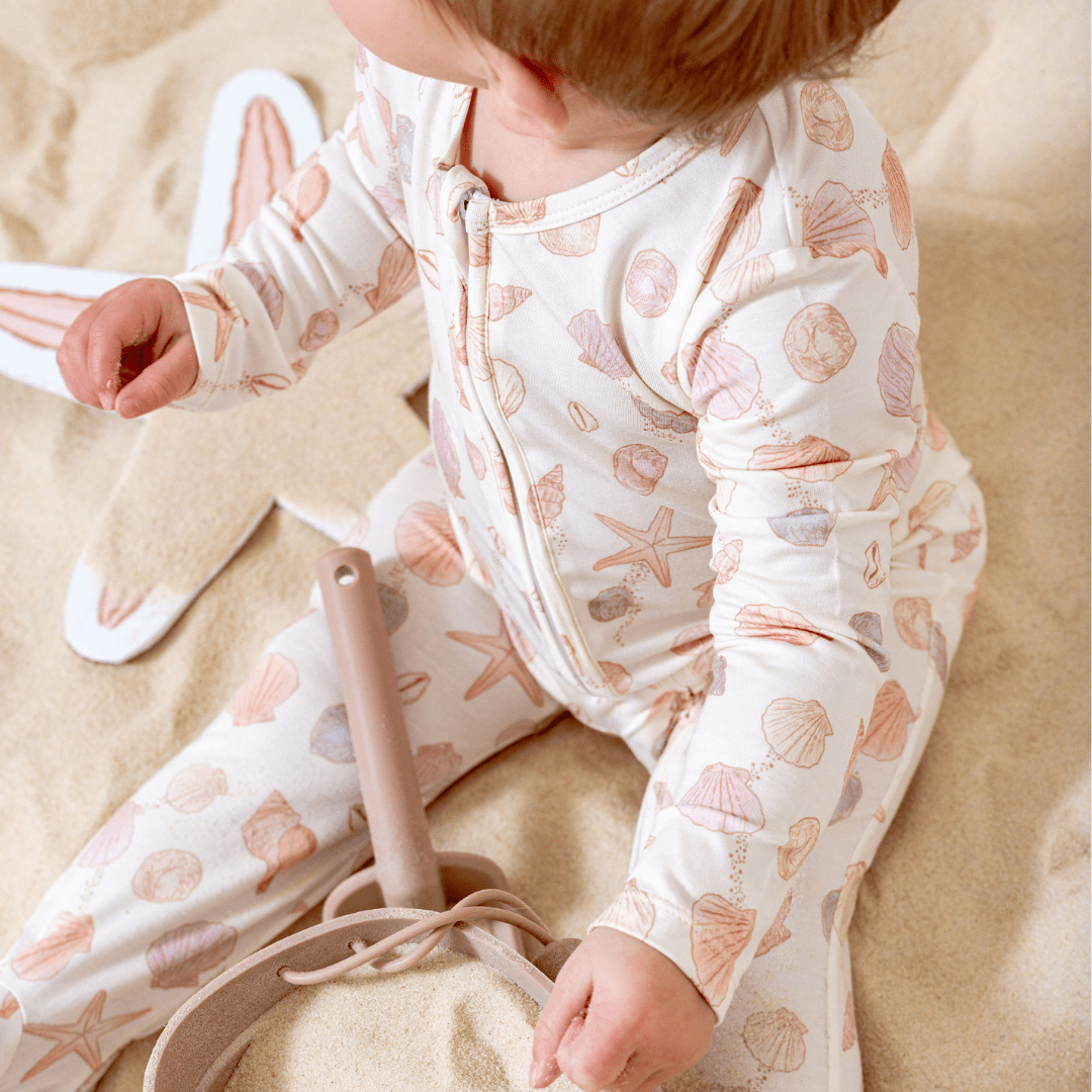 Shellebrations 2-way Zip Footie