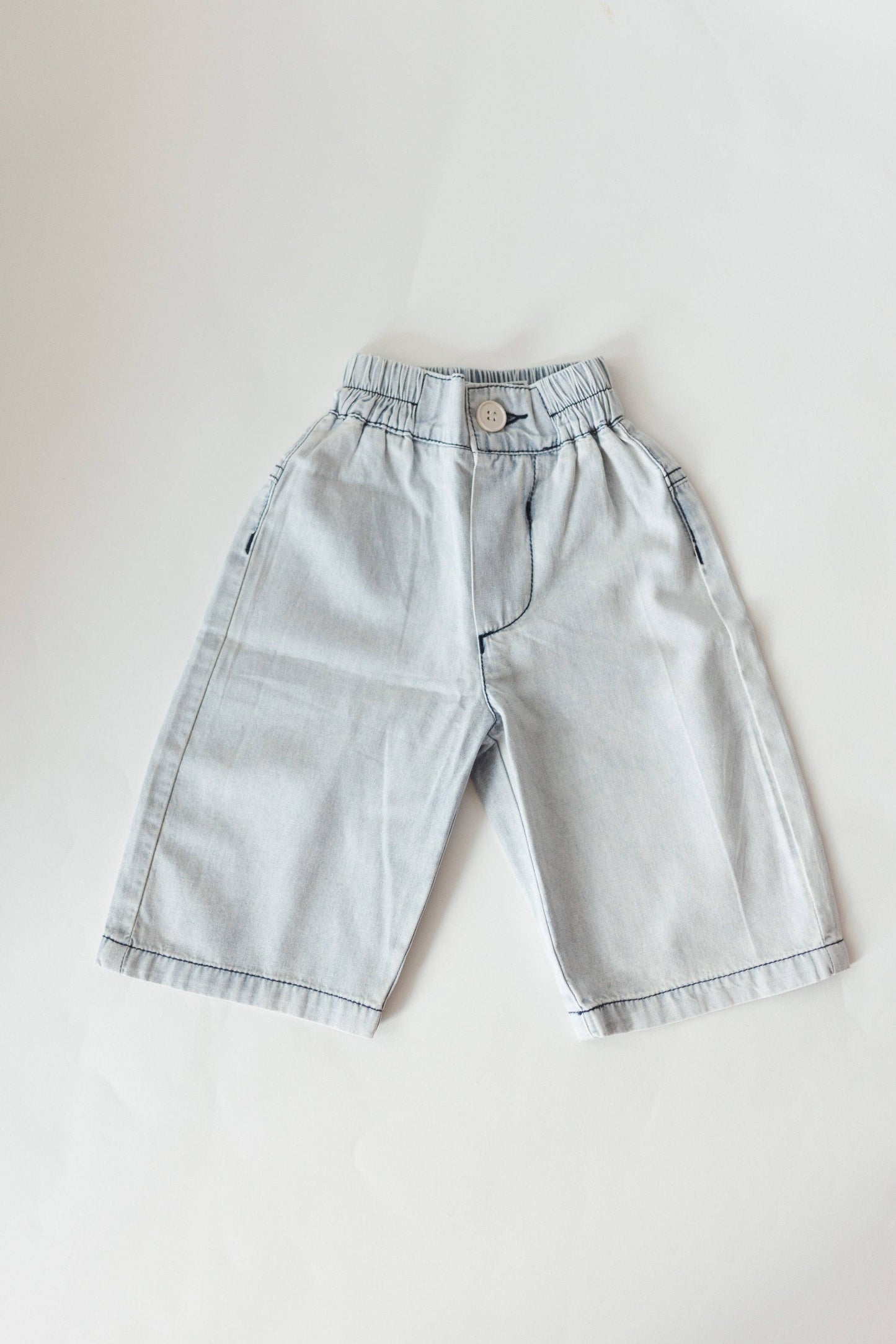 Light Denim Barrel Jean