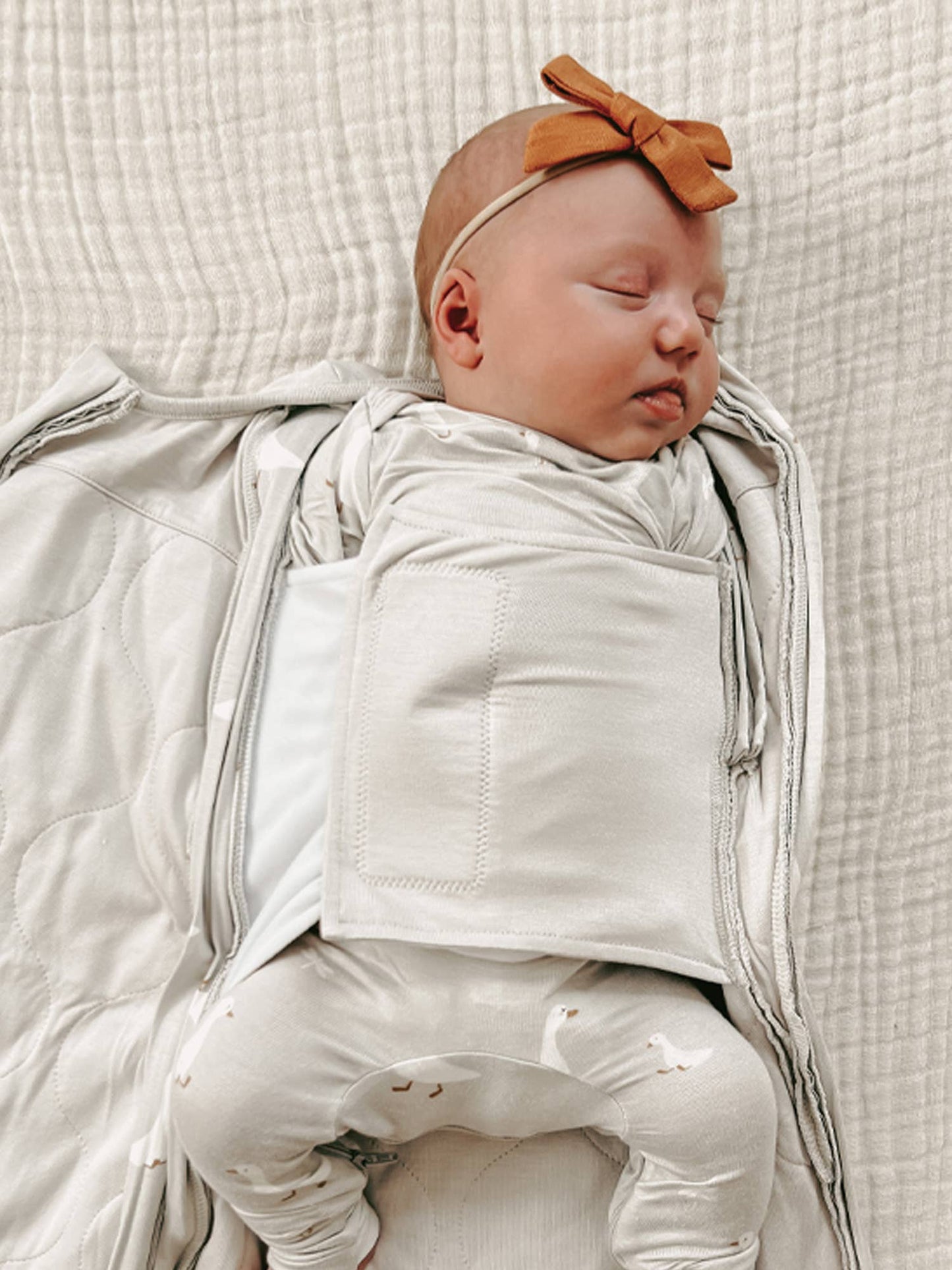 Gunamuna SWADDLE: Goose / 1.0
