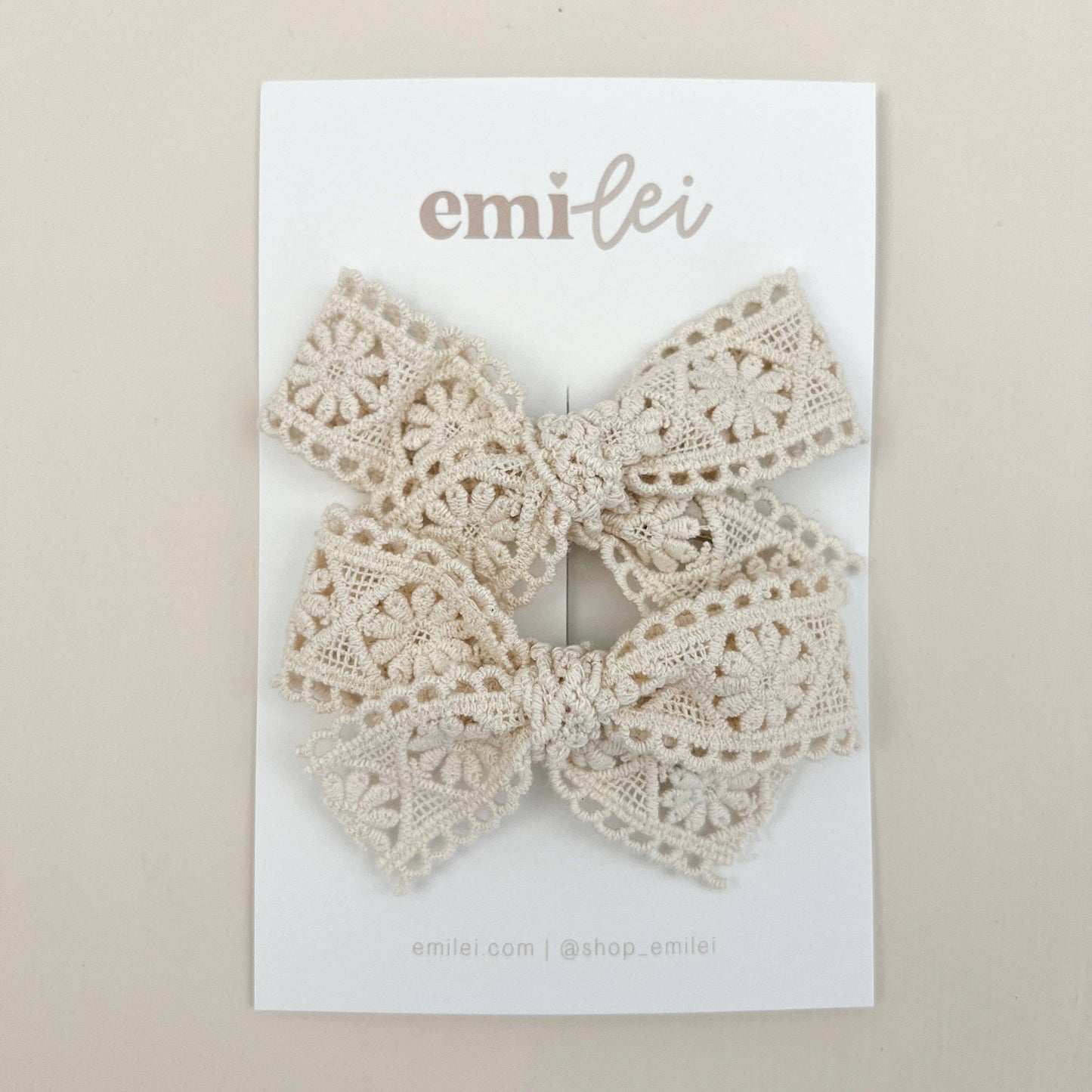 Pigtail Detail Bow Clips