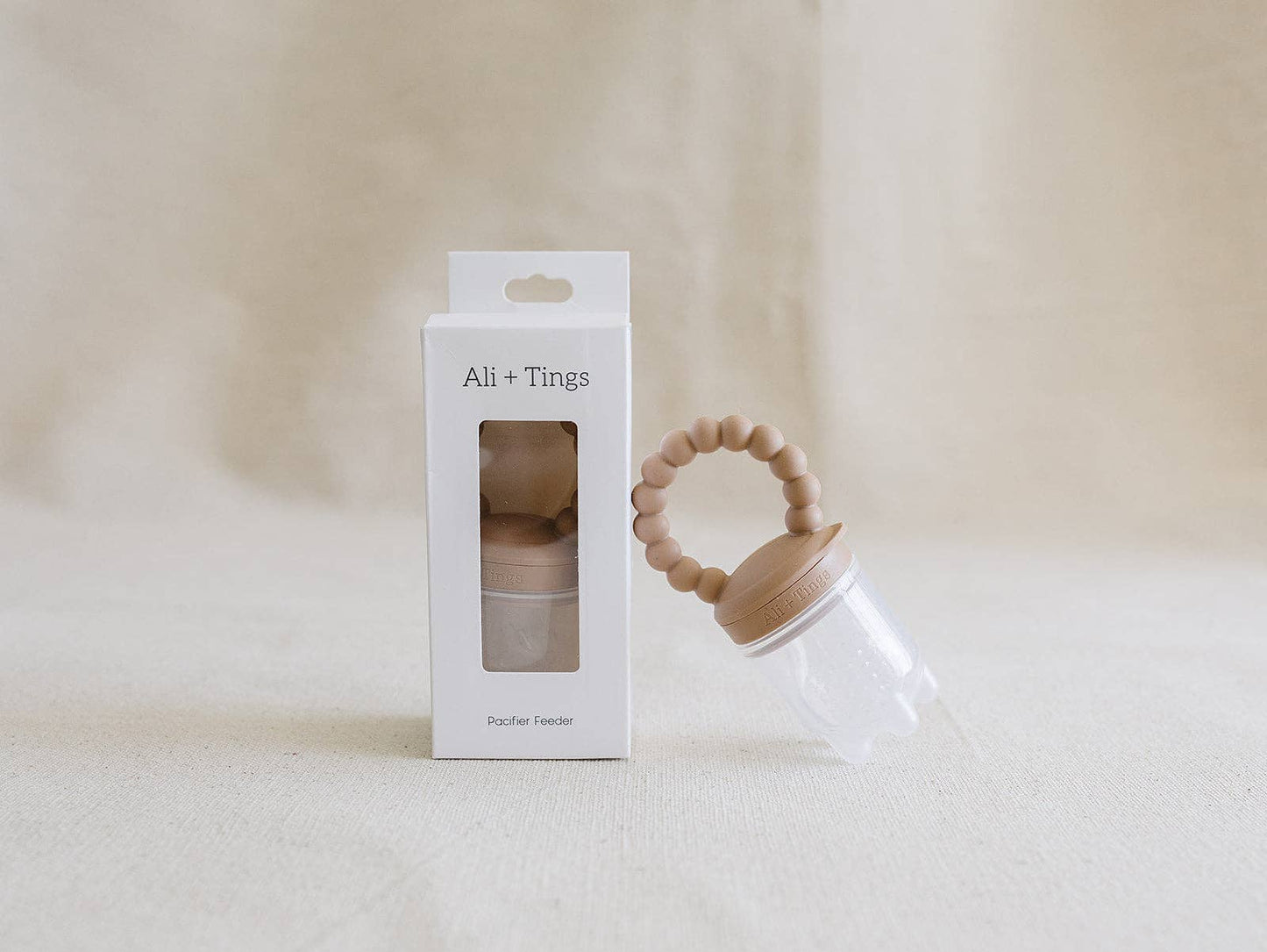 Pacifier Feeder: Sand